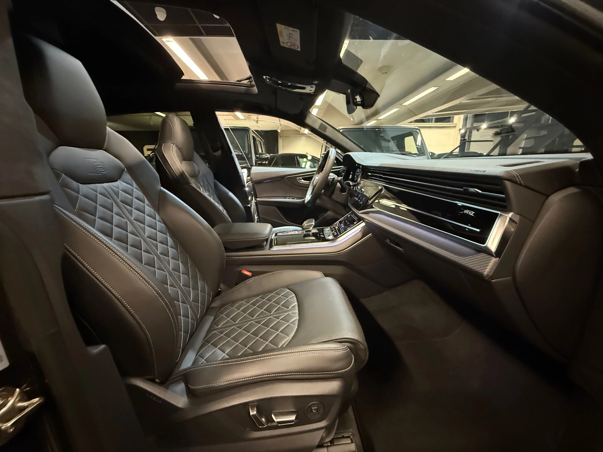 Hoofdafbeelding Audi Q8