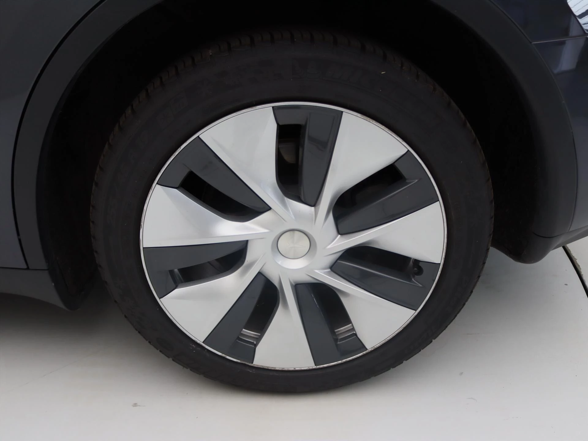 Hoofdafbeelding Tesla Model Y