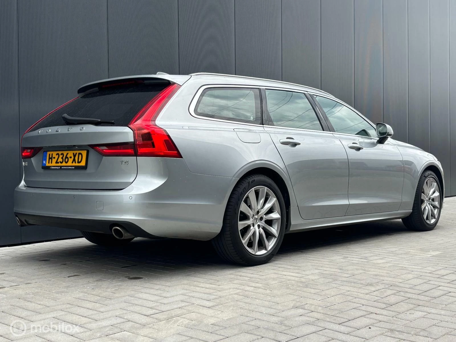 Hoofdafbeelding Volvo V90