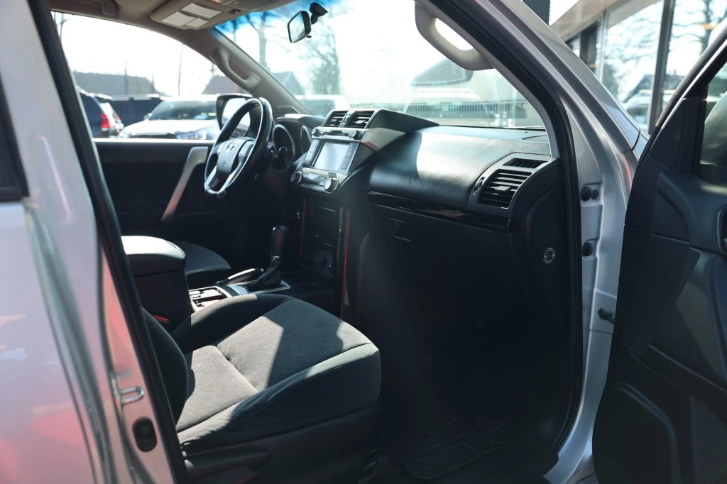 Hoofdafbeelding Toyota Land Cruiser