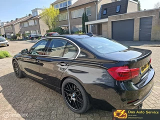 BMW 3-serie 330e Luxury