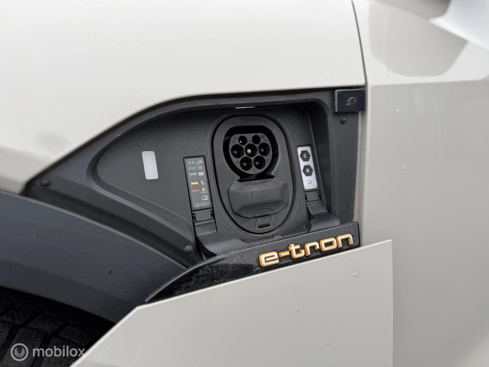 Hoofdafbeelding Audi e-tron