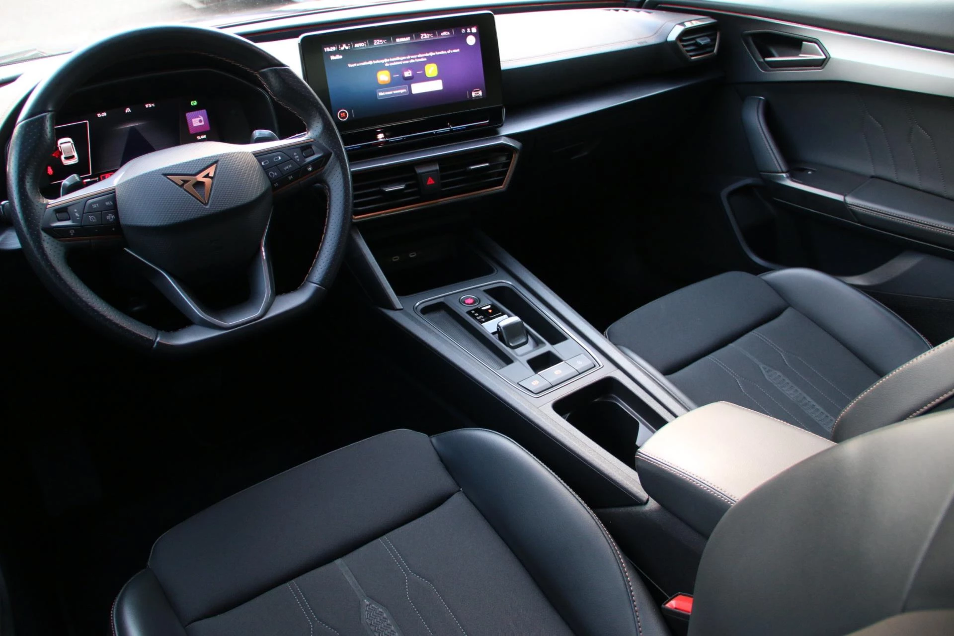 Hoofdafbeelding CUPRA Formentor