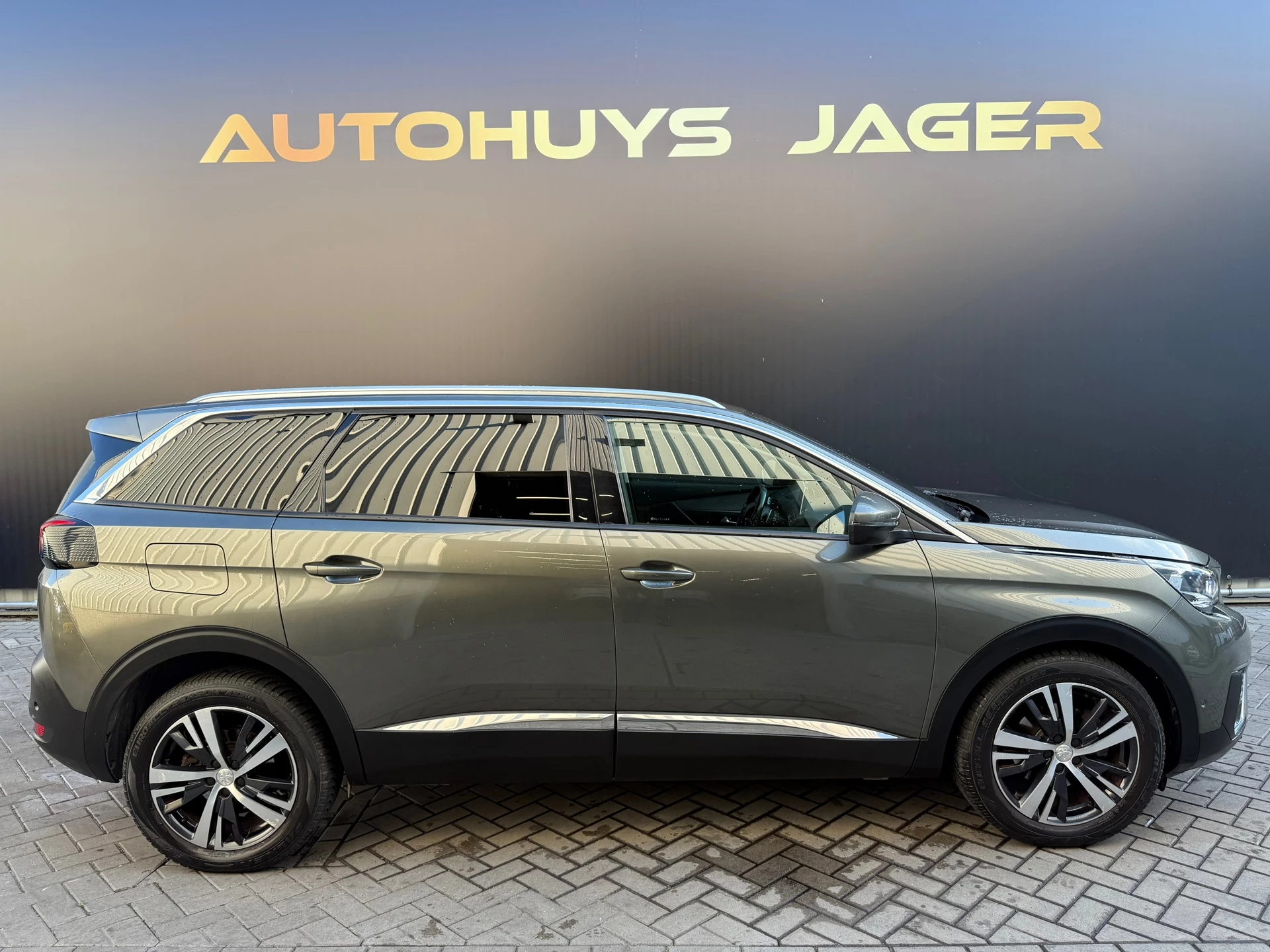 Hoofdafbeelding Peugeot 5008