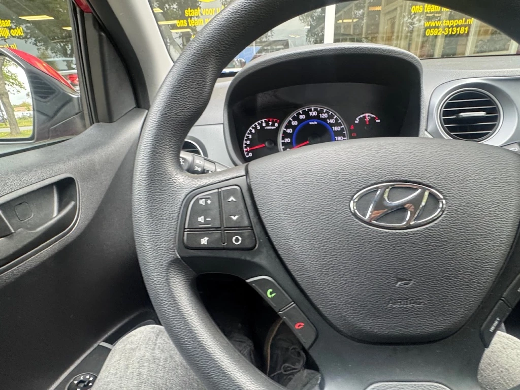 Hoofdafbeelding Hyundai i10