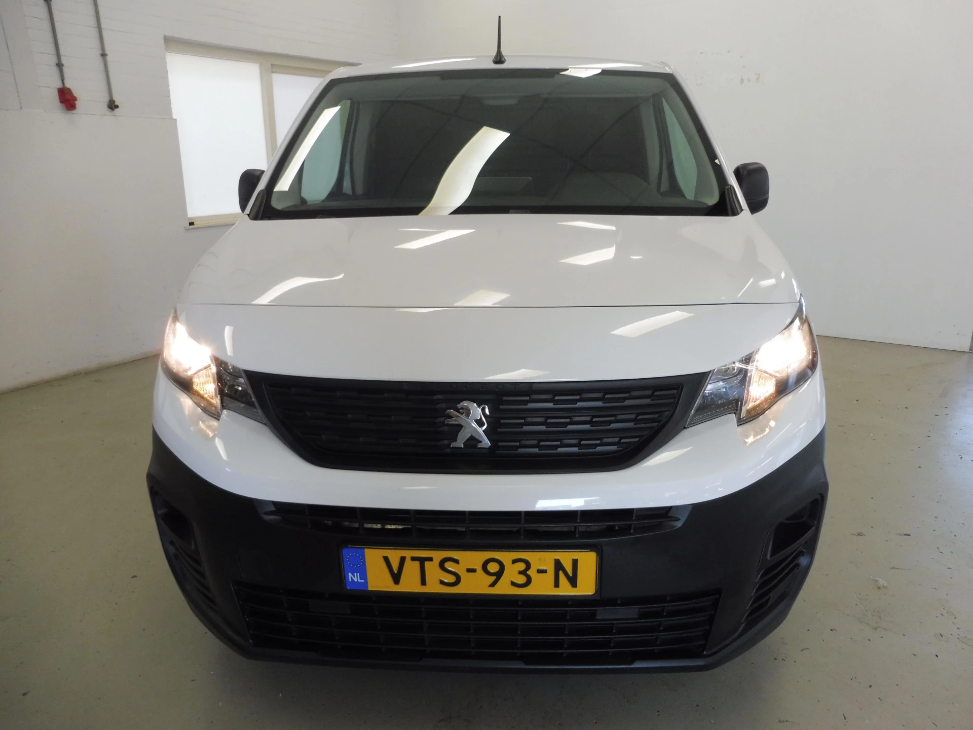 Hoofdafbeelding Peugeot Partner