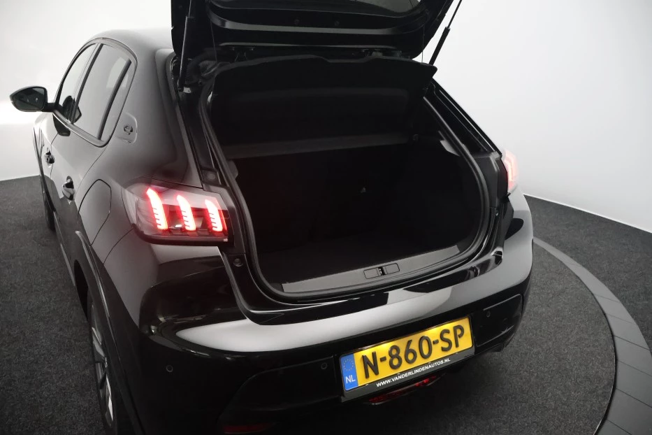 Hoofdafbeelding Peugeot e-208