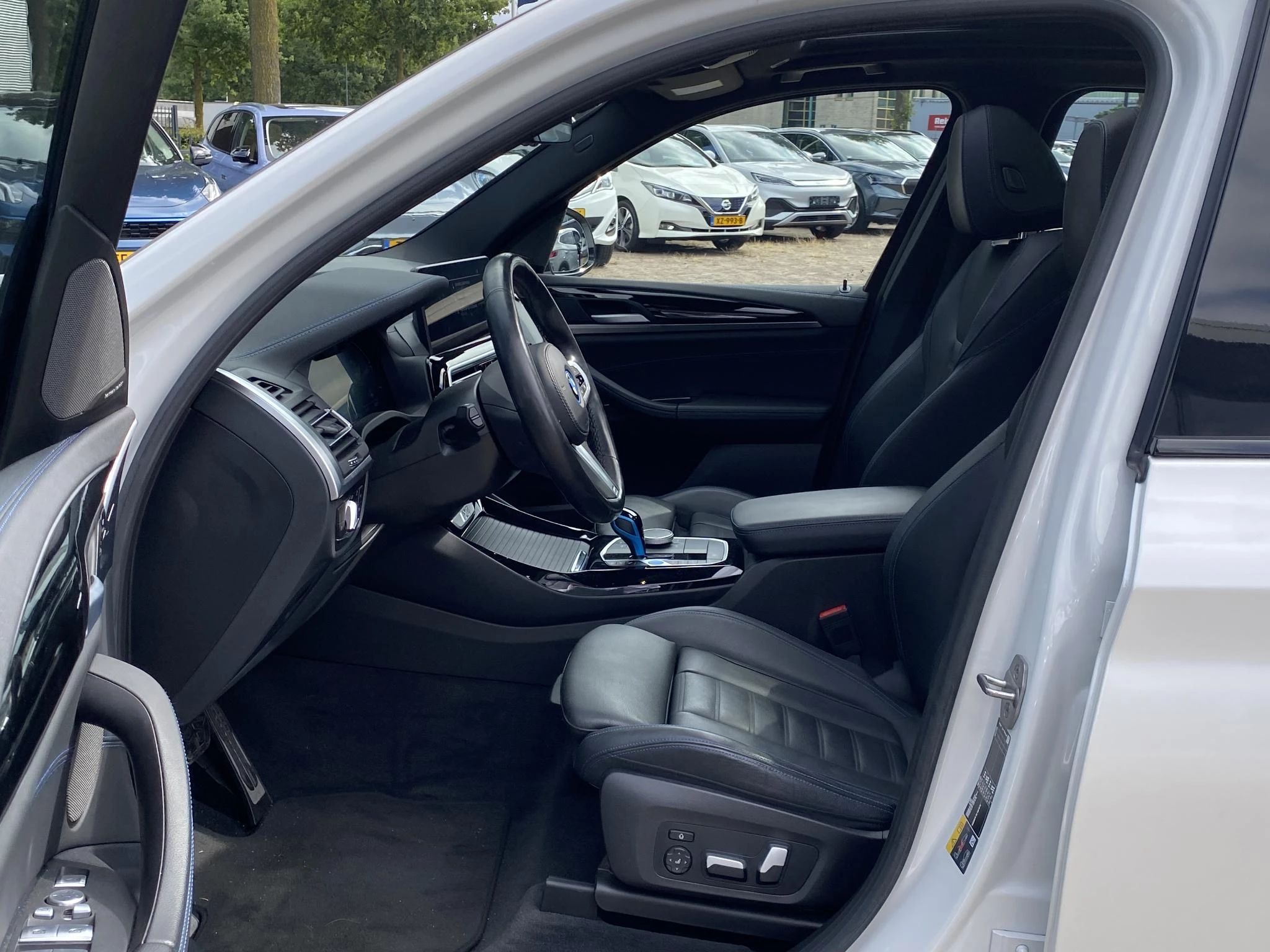 Hoofdafbeelding BMW iX3