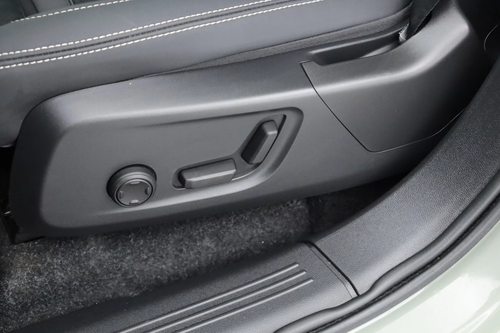 Hoofdafbeelding Volvo C40