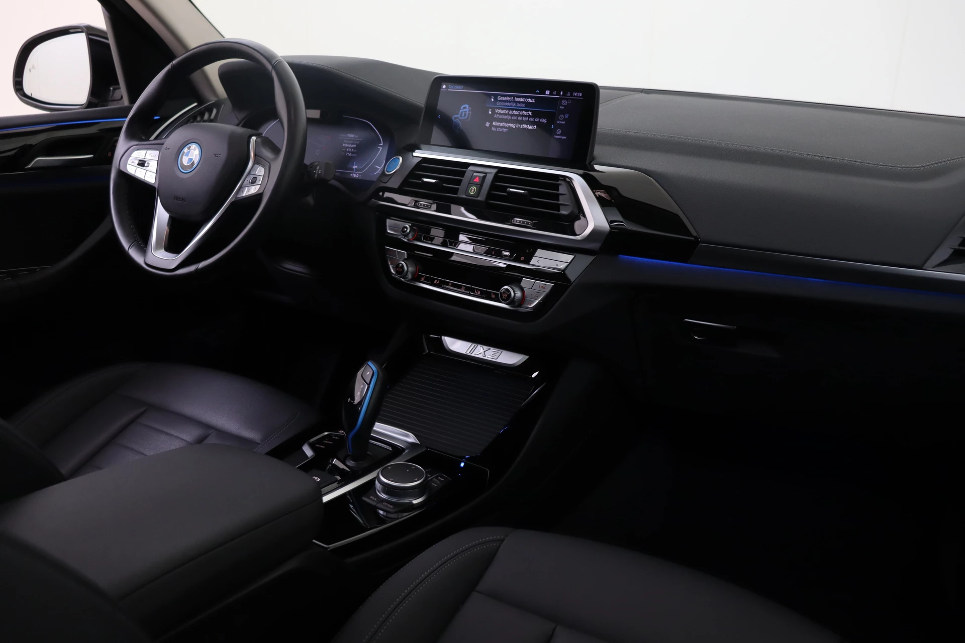 Hoofdafbeelding BMW iX3
