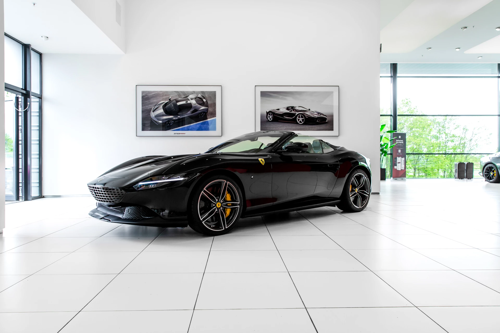 Hoofdafbeelding Ferrari Roma