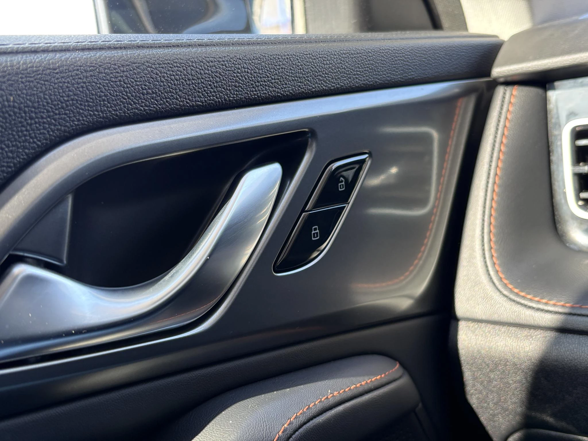 Hoofdafbeelding MG HS