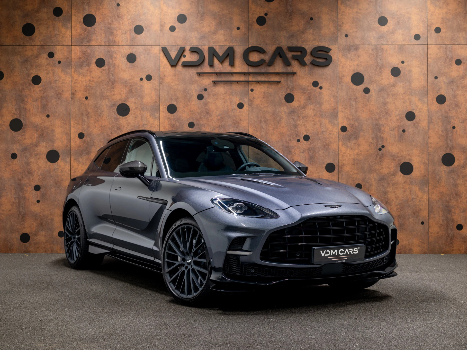 Hoofdafbeelding Aston Martin DBX