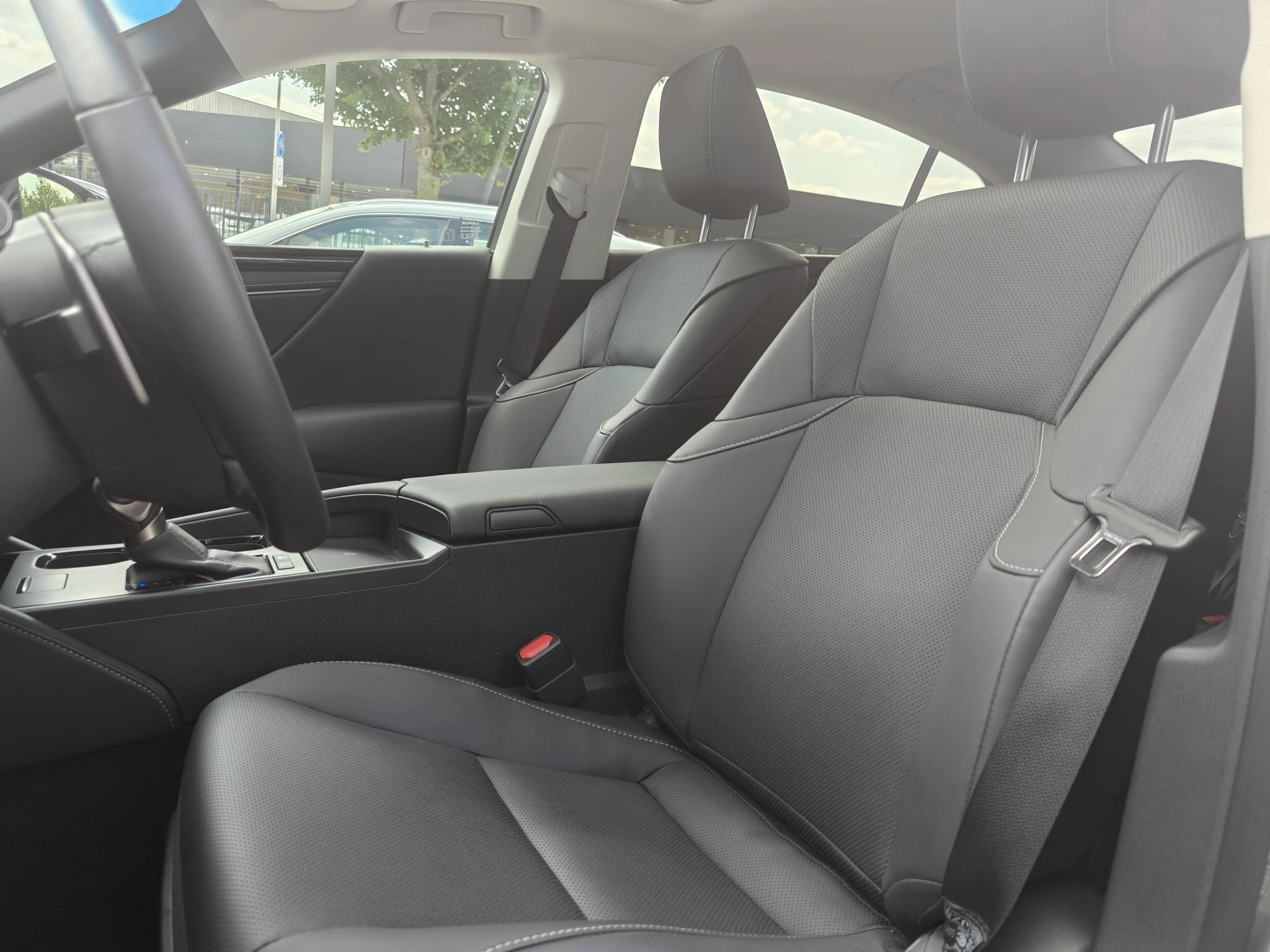 Hoofdafbeelding Lexus ES
