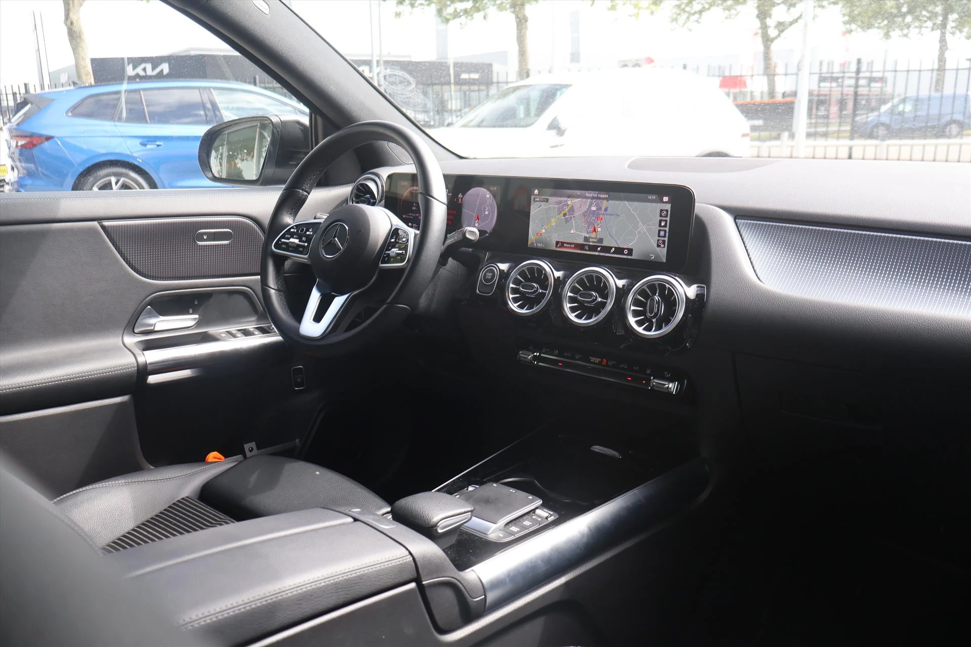 Hoofdafbeelding Mercedes-Benz EQA