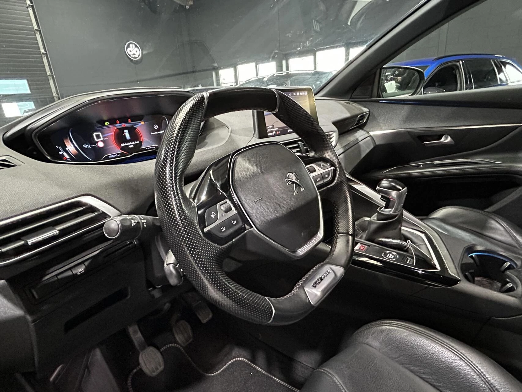 Hoofdafbeelding Peugeot 5008