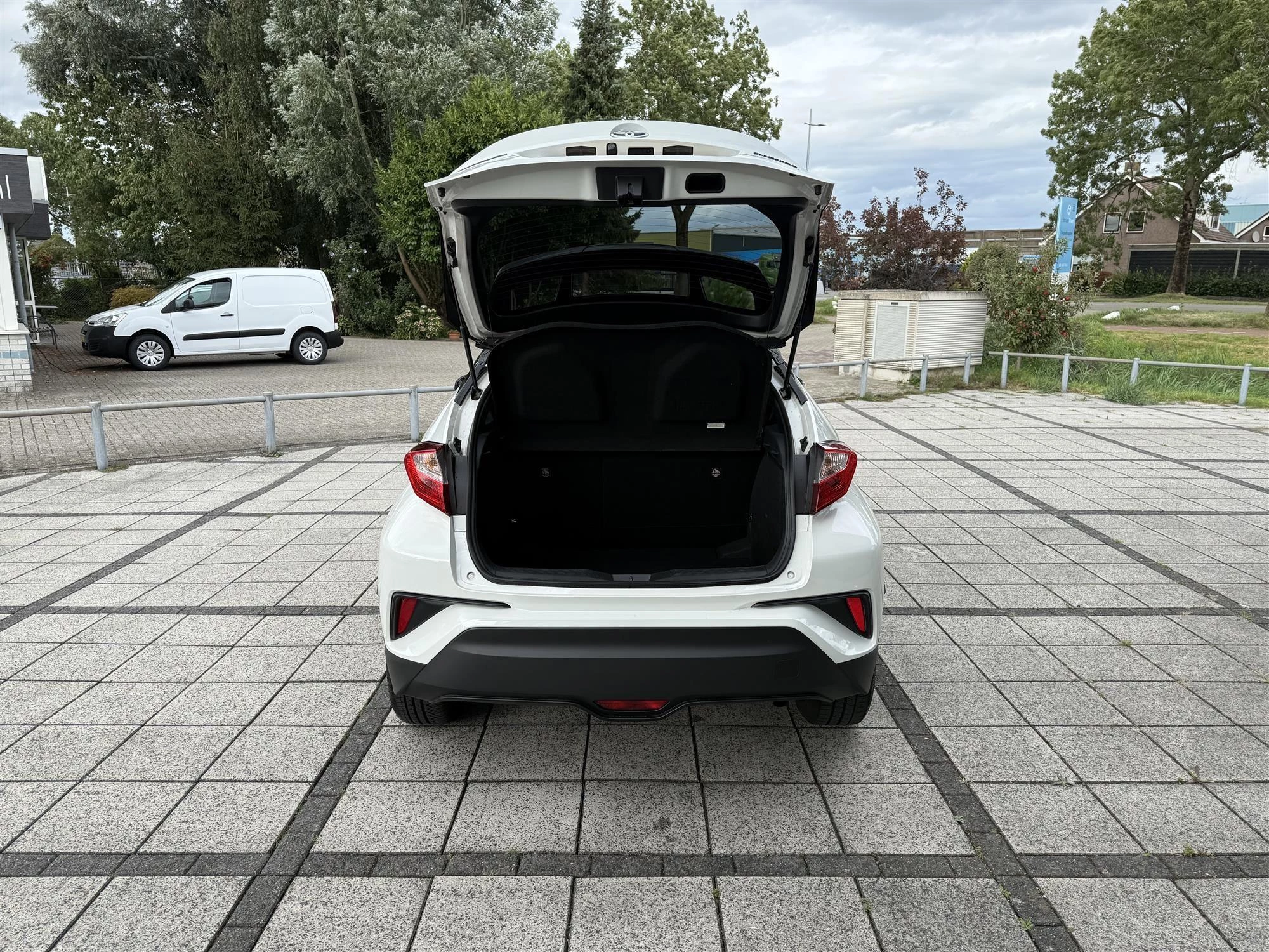 Hoofdafbeelding Toyota C-HR