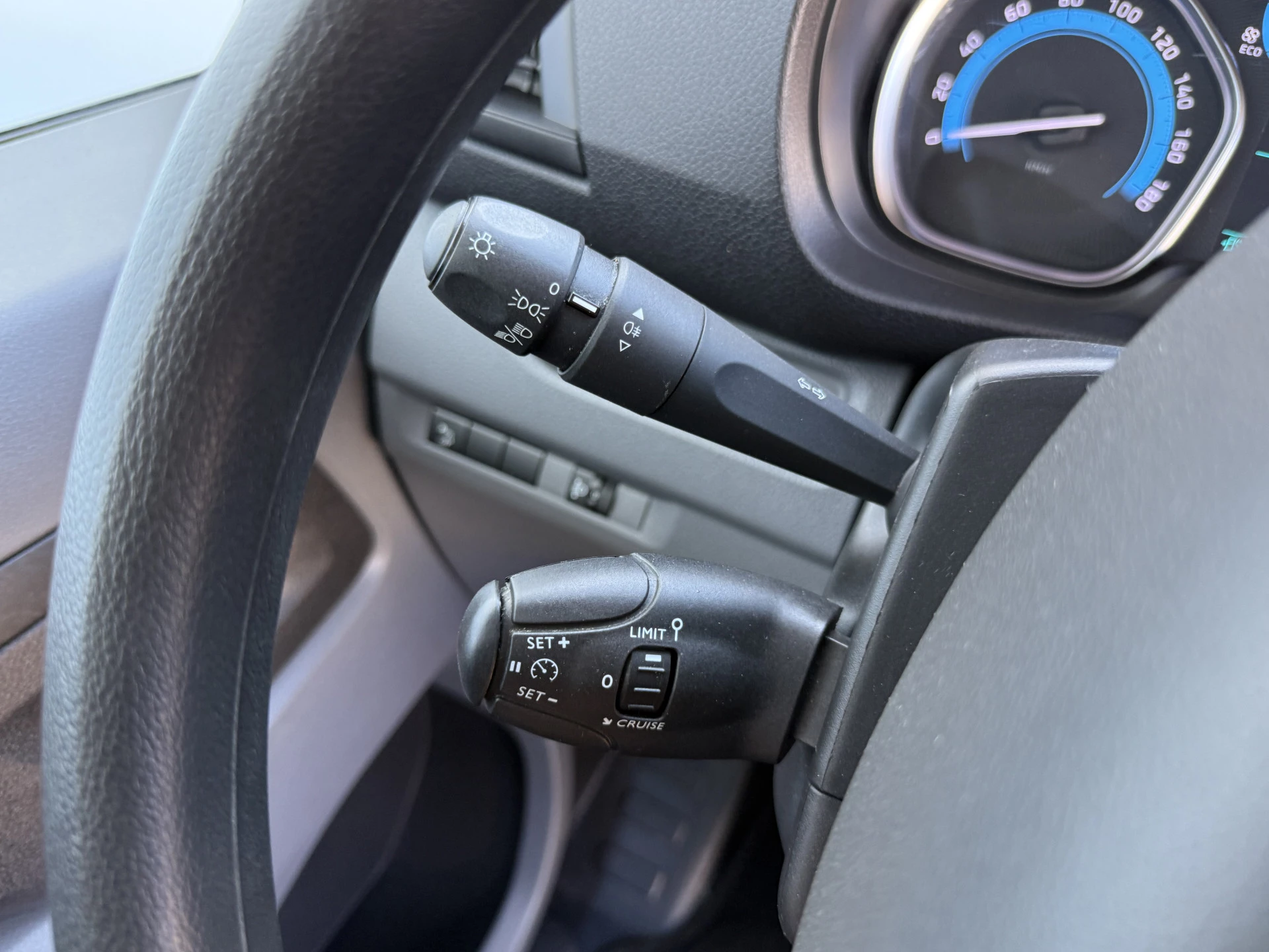 Hoofdafbeelding Opel Vivaro-e