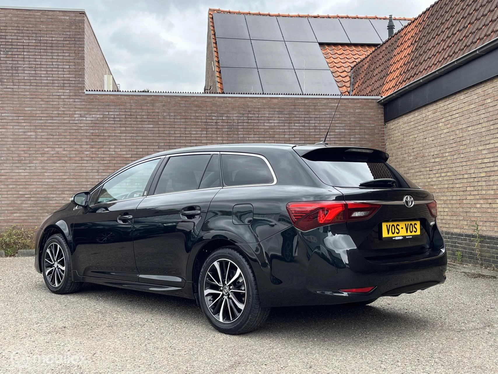Hoofdafbeelding Toyota Avensis