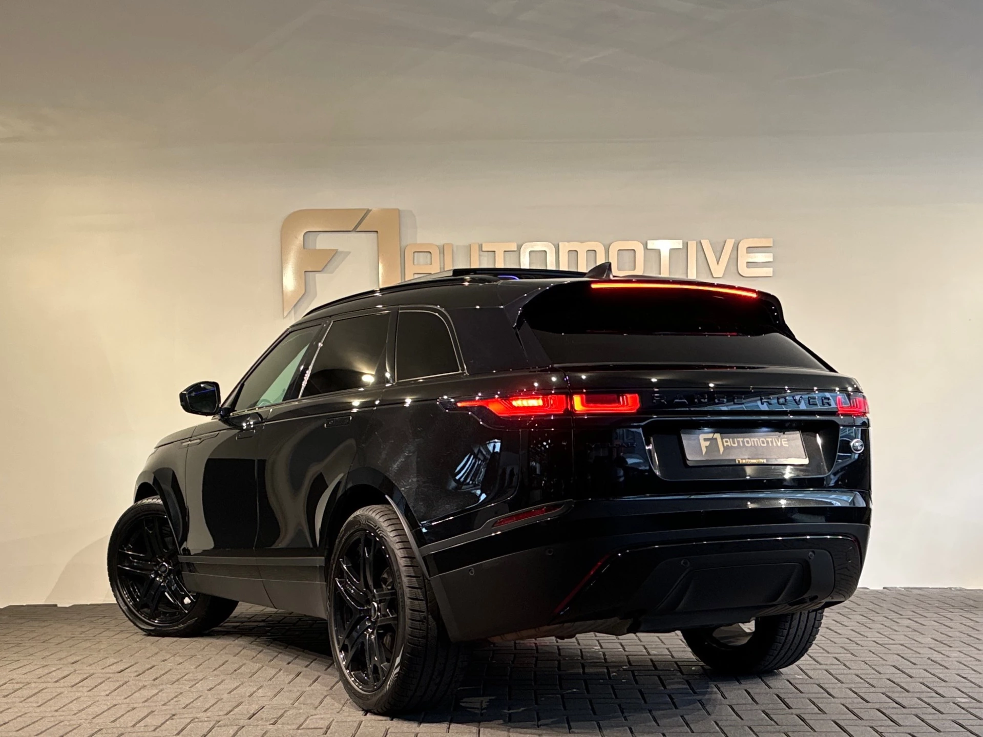 Hoofdafbeelding Land Rover Range Rover Velar