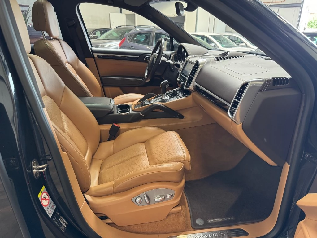 Hoofdafbeelding Porsche Cayenne