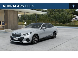Hoofdafbeelding BMW i5 BMW i5 eDrive40 M Sport / Panoramadak / Achteruitrijcamera / Adaptieve LED / Comfort Access / Stoelventilatie / Stuurverwarming