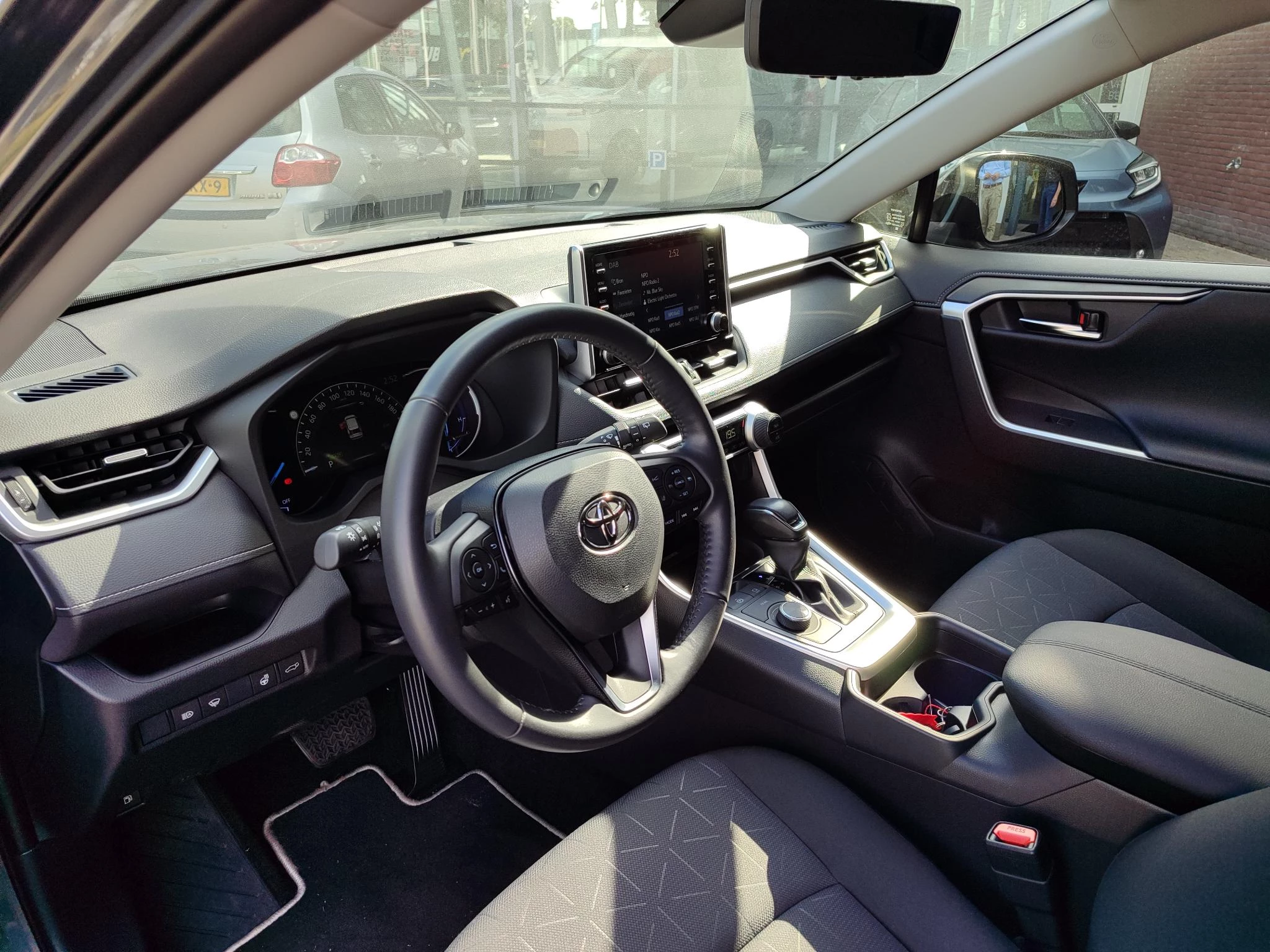 Hoofdafbeelding Toyota RAV4