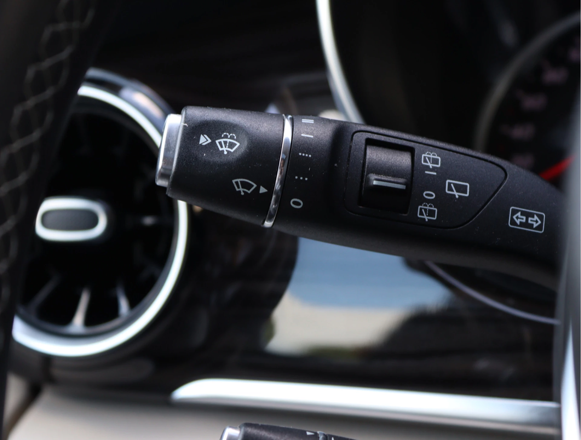 Hoofdafbeelding Mercedes-Benz Marco Polo