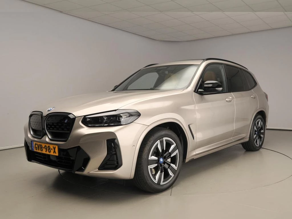 Hoofdafbeelding BMW iX3