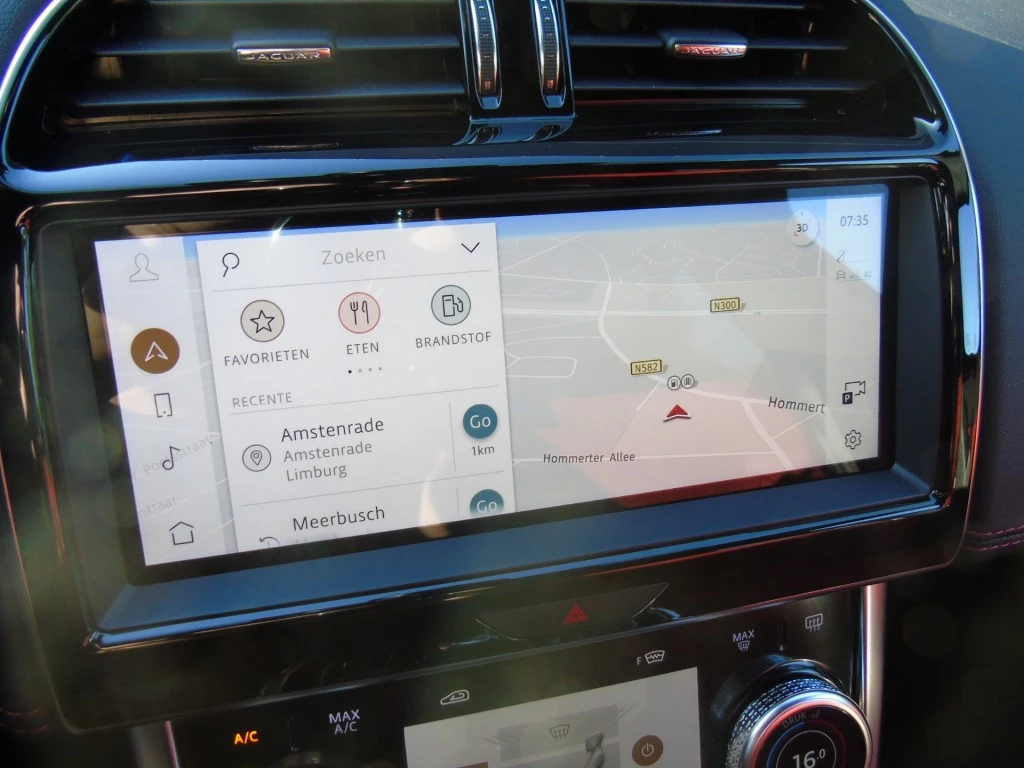 Hoofdafbeelding Jaguar XE