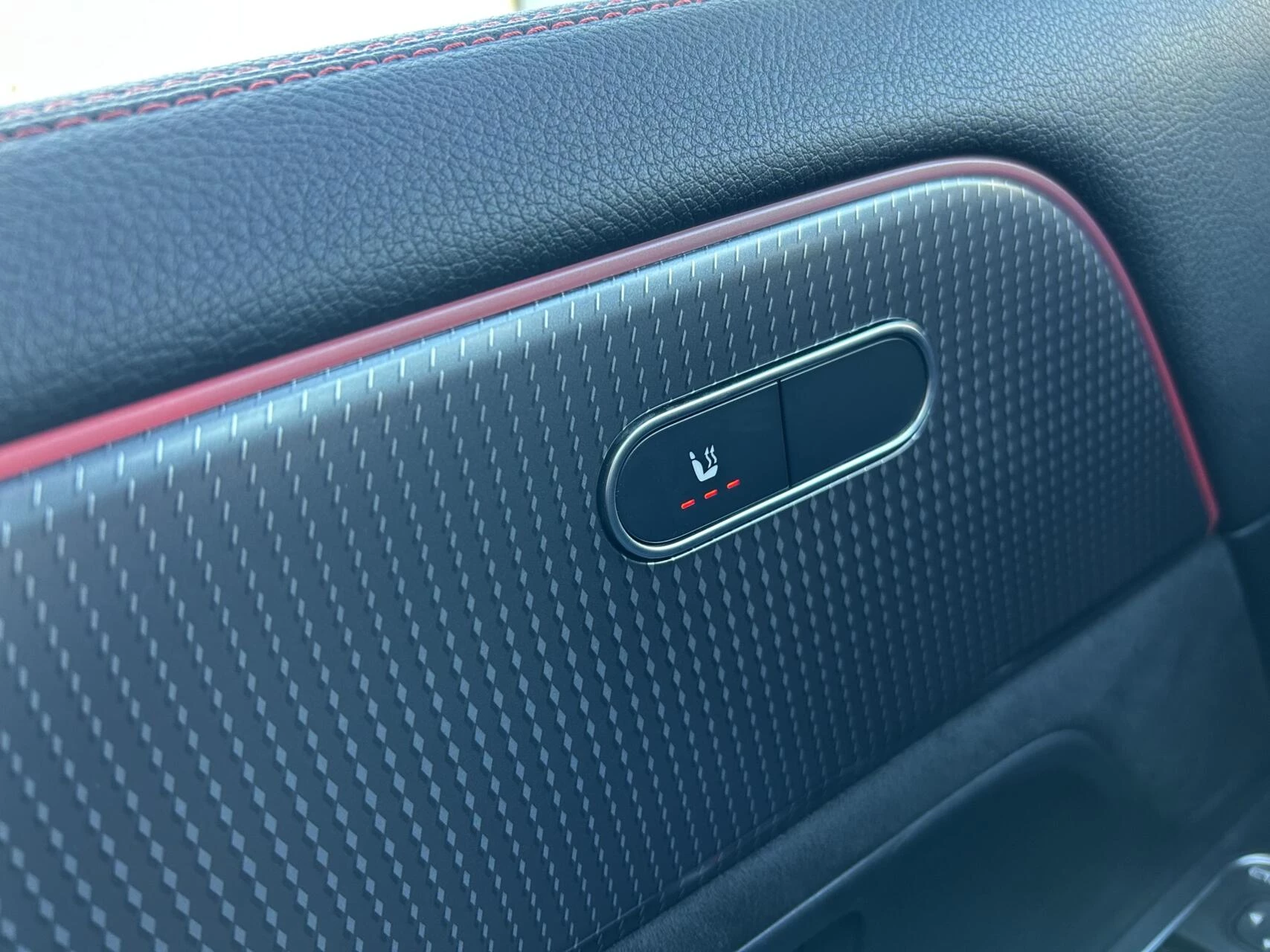 Hoofdafbeelding Mercedes-Benz EQA