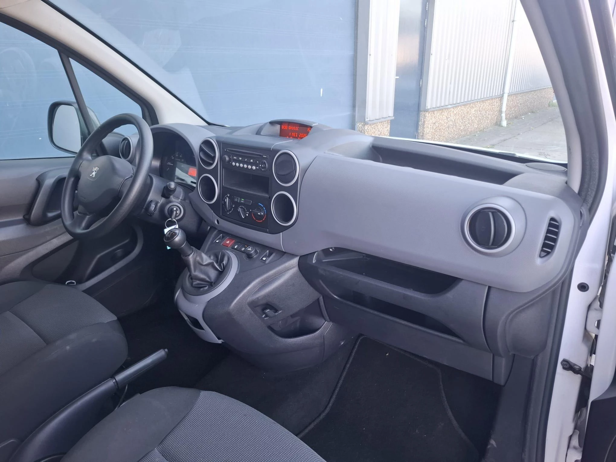 Hoofdafbeelding Peugeot Partner
