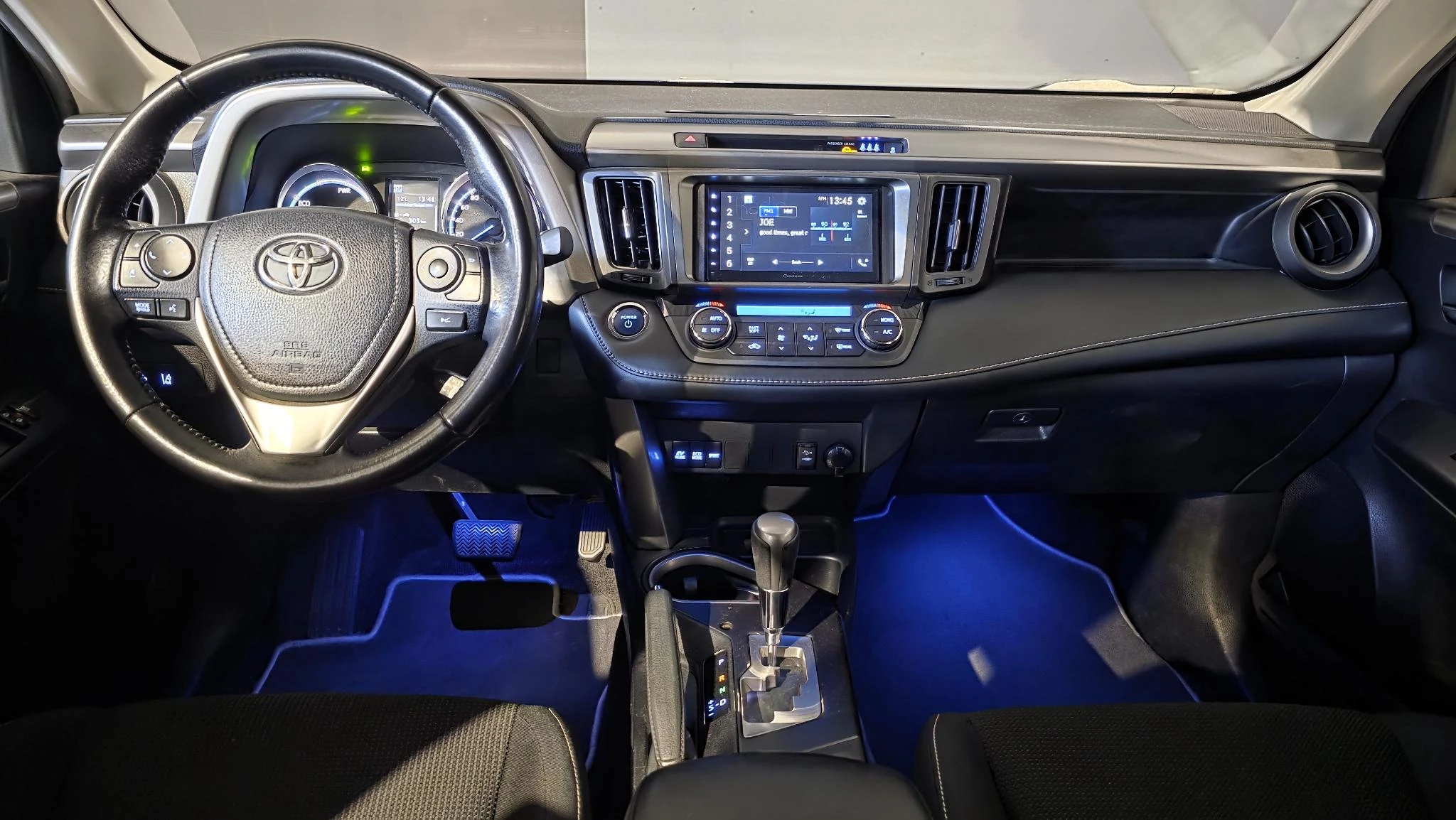 Hoofdafbeelding Toyota RAV4