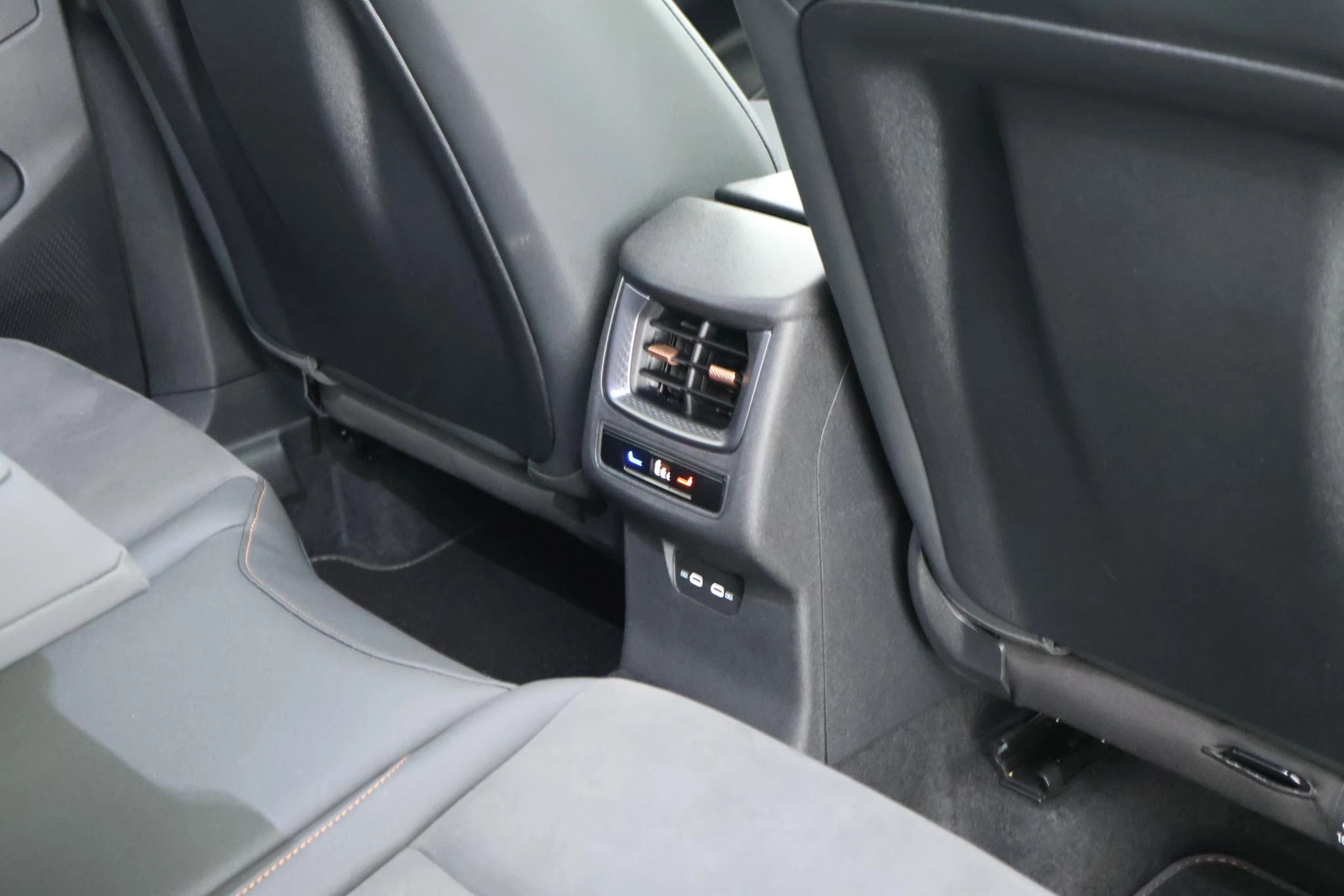 Hoofdafbeelding CUPRA Terramar