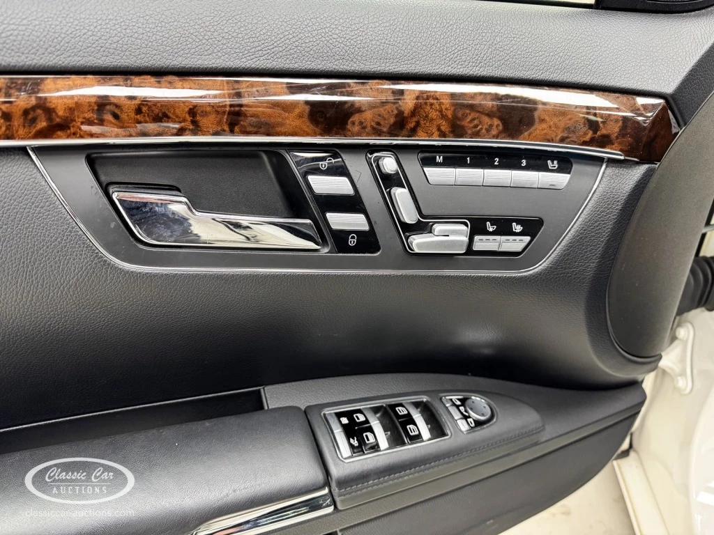 Hoofdafbeelding Mercedes-Benz S-Klasse