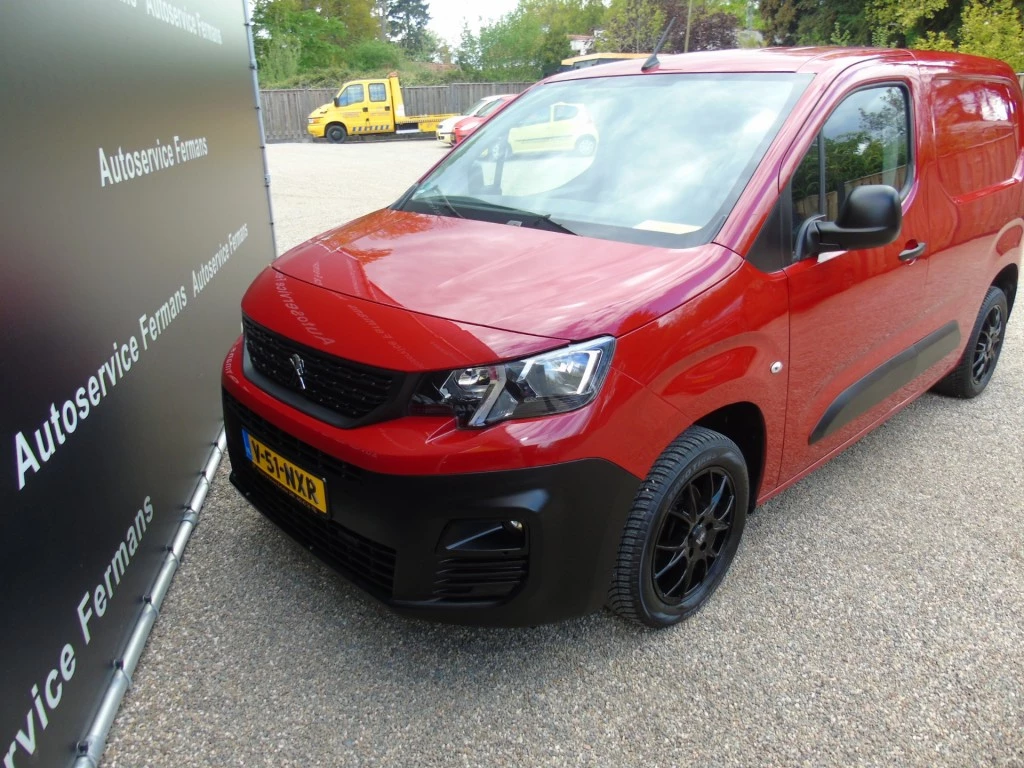 Hoofdafbeelding Peugeot Partner
