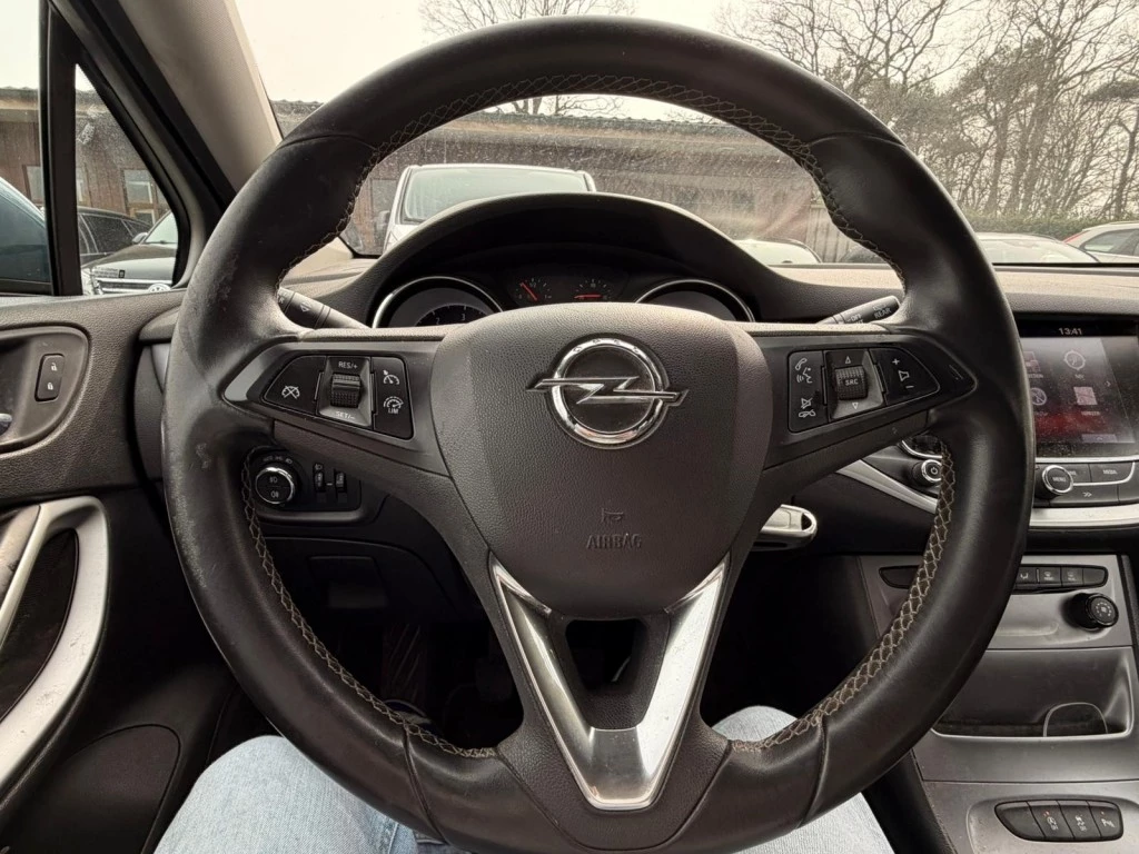 Hoofdafbeelding Opel Astra