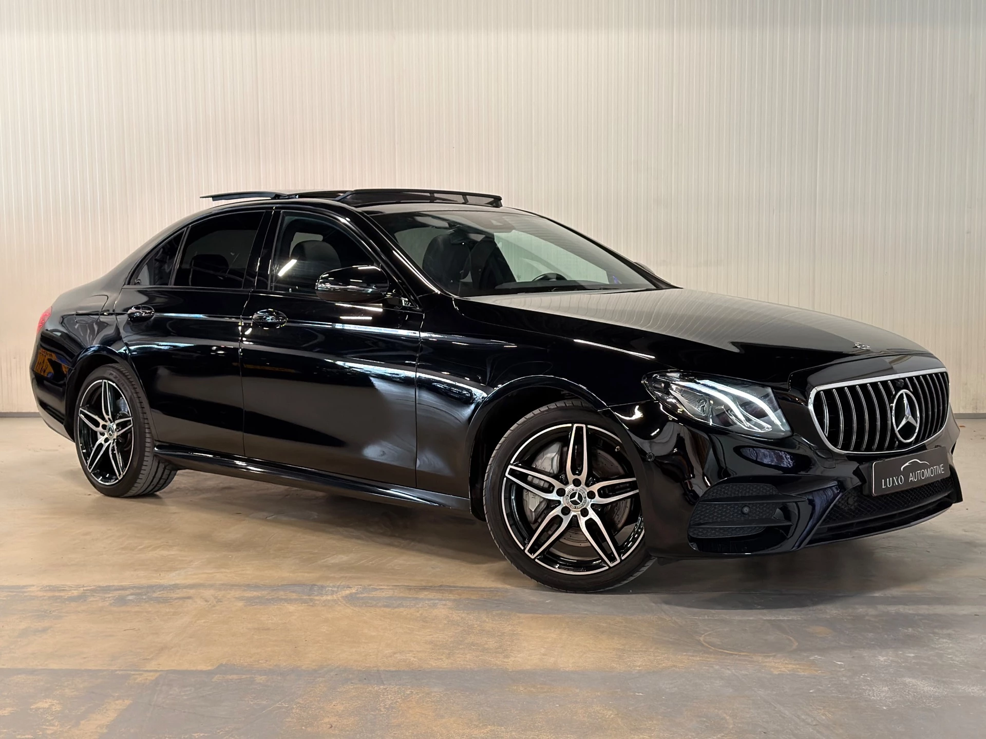 Hoofdafbeelding Mercedes-Benz E-Klasse