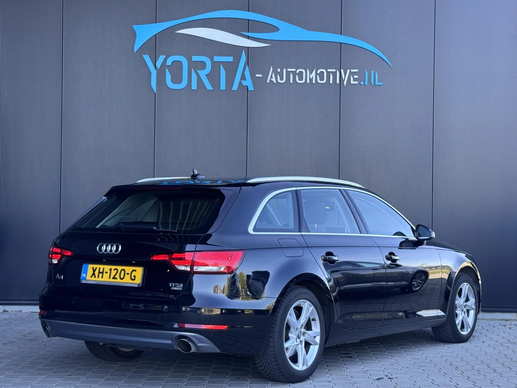 Hoofdafbeelding Audi A4