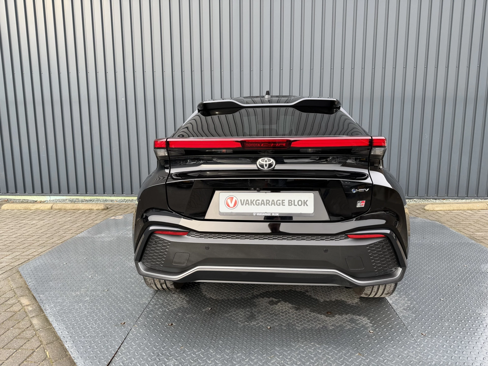 Hoofdafbeelding Toyota C-HR