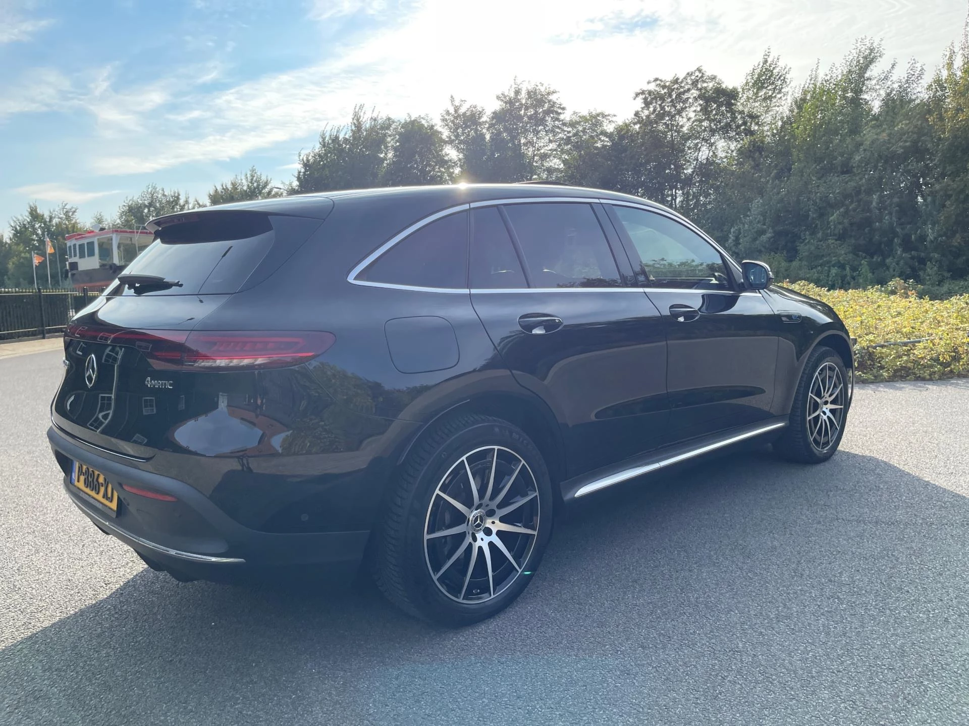 Hoofdafbeelding Mercedes-Benz EQC