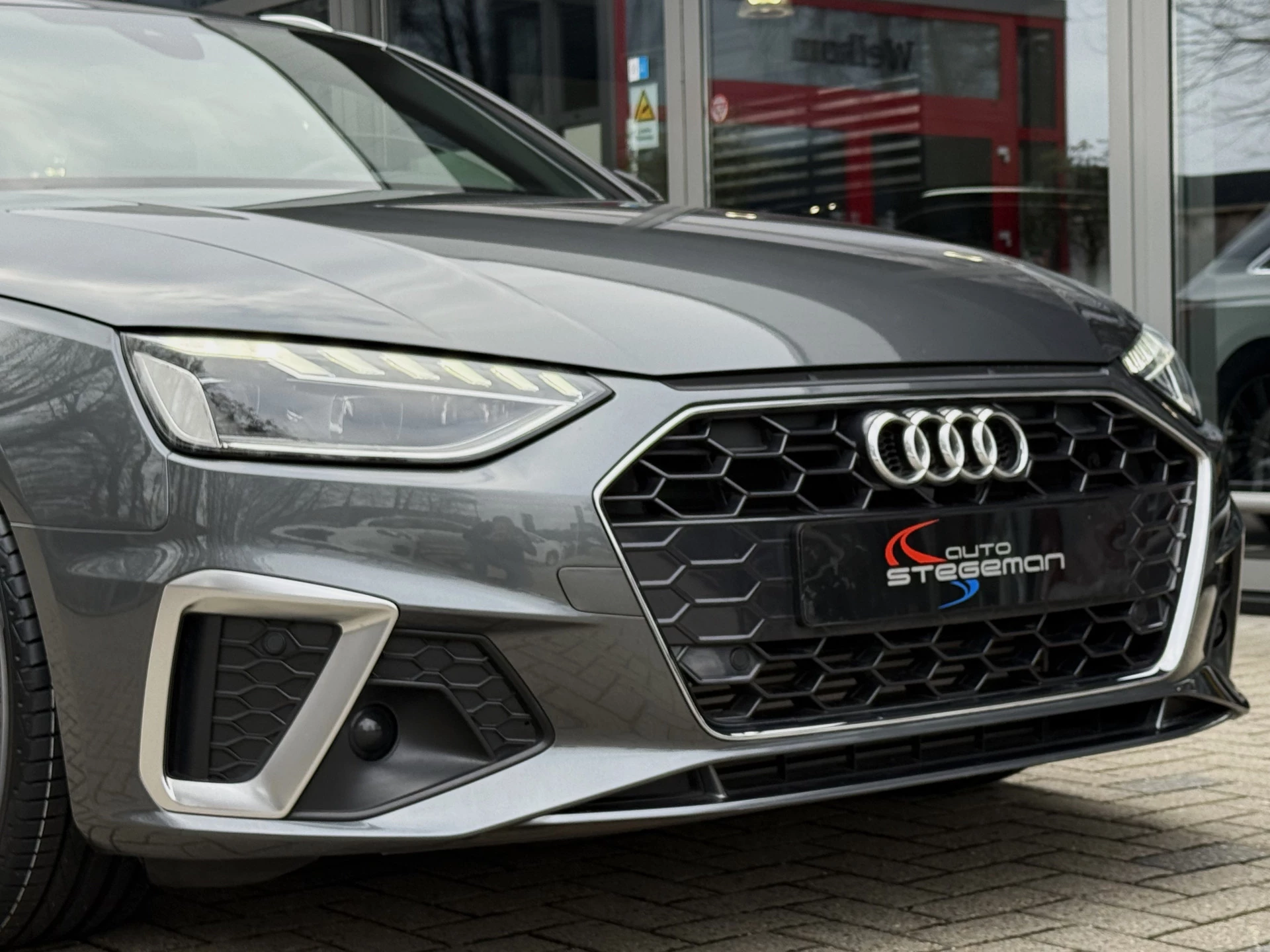 Hoofdafbeelding Audi A4