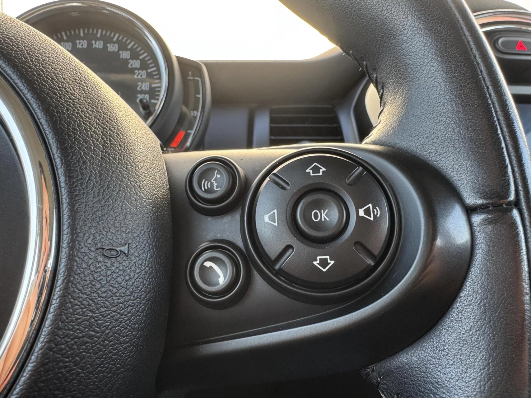 Hoofdafbeelding MINI One