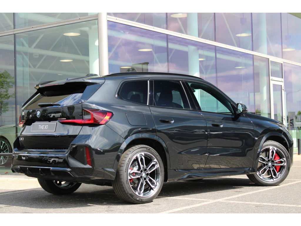 Hoofdafbeelding BMW iX1