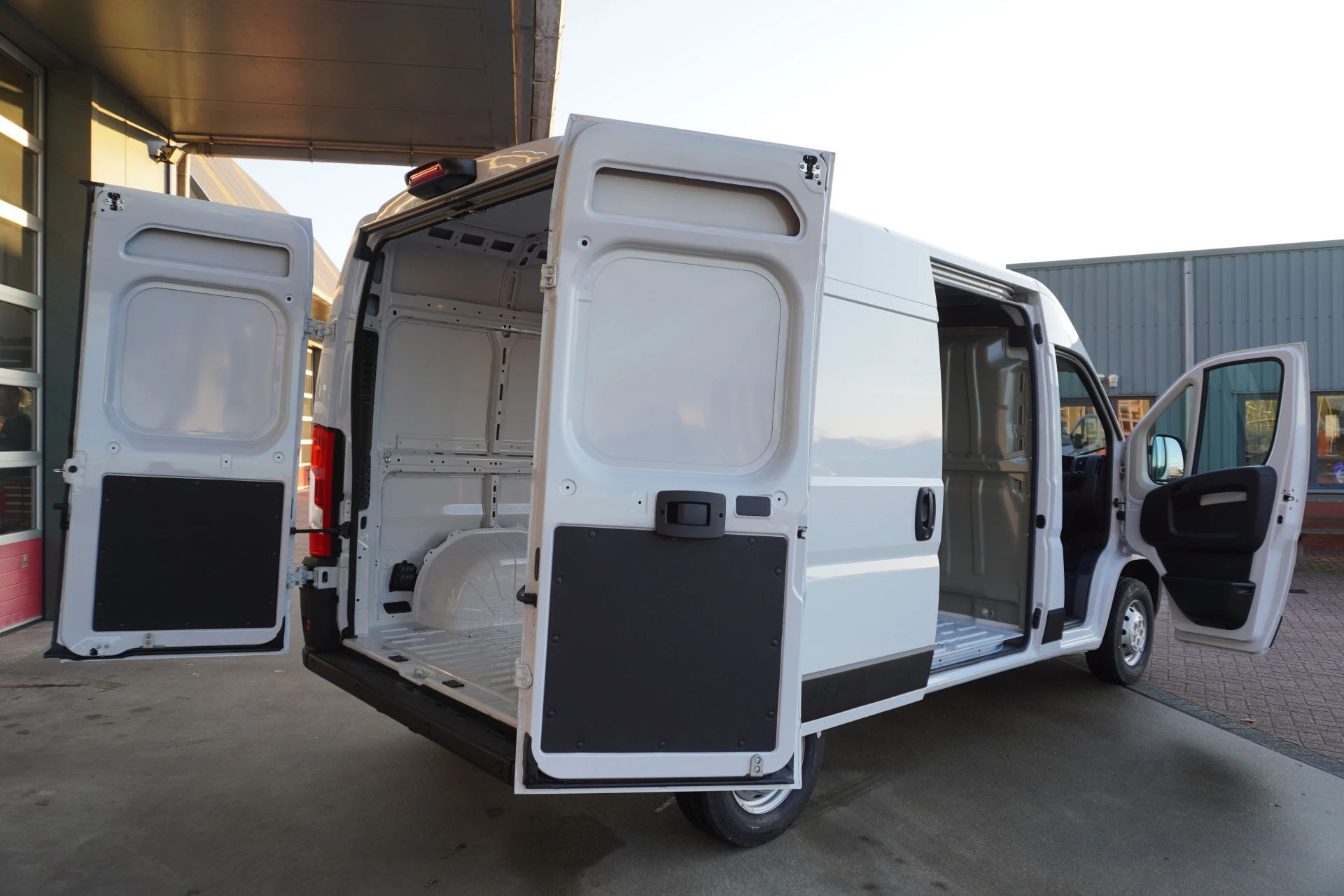 Hoofdafbeelding Opel Movano