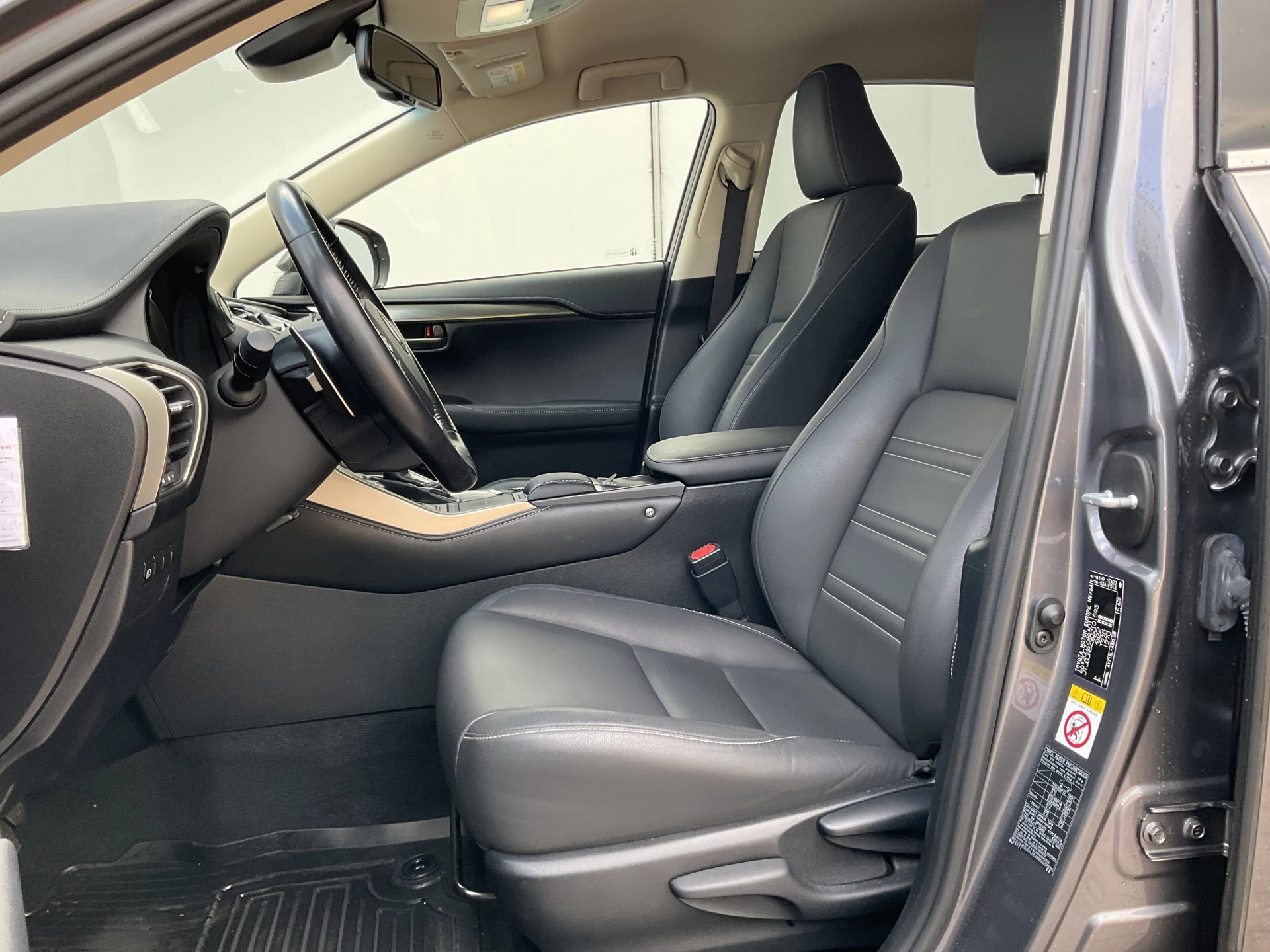 Hoofdafbeelding Lexus NX