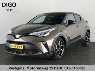 Toyota C-HR 1.8 HYBRID BI-TONE LUXERY LINE GARANTIE 5-2032 TREKHAAK. 4 SEIZOENEN BANDEN.NAVIGATIE. STUUR EN STOELVERWARMING. HALF LEDER
