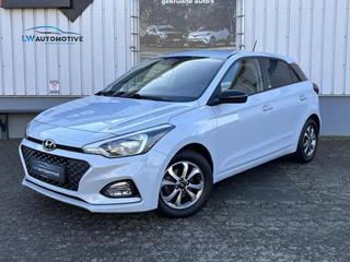 Hoofdafbeelding Hyundai i20 Hyundai i20 1.2 HP 84pk Comfort | Carplay | Camera | Stoel+stuurverwarming