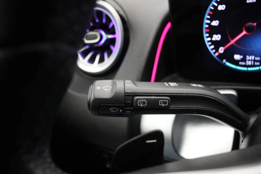 Hoofdafbeelding Mercedes-Benz EQB