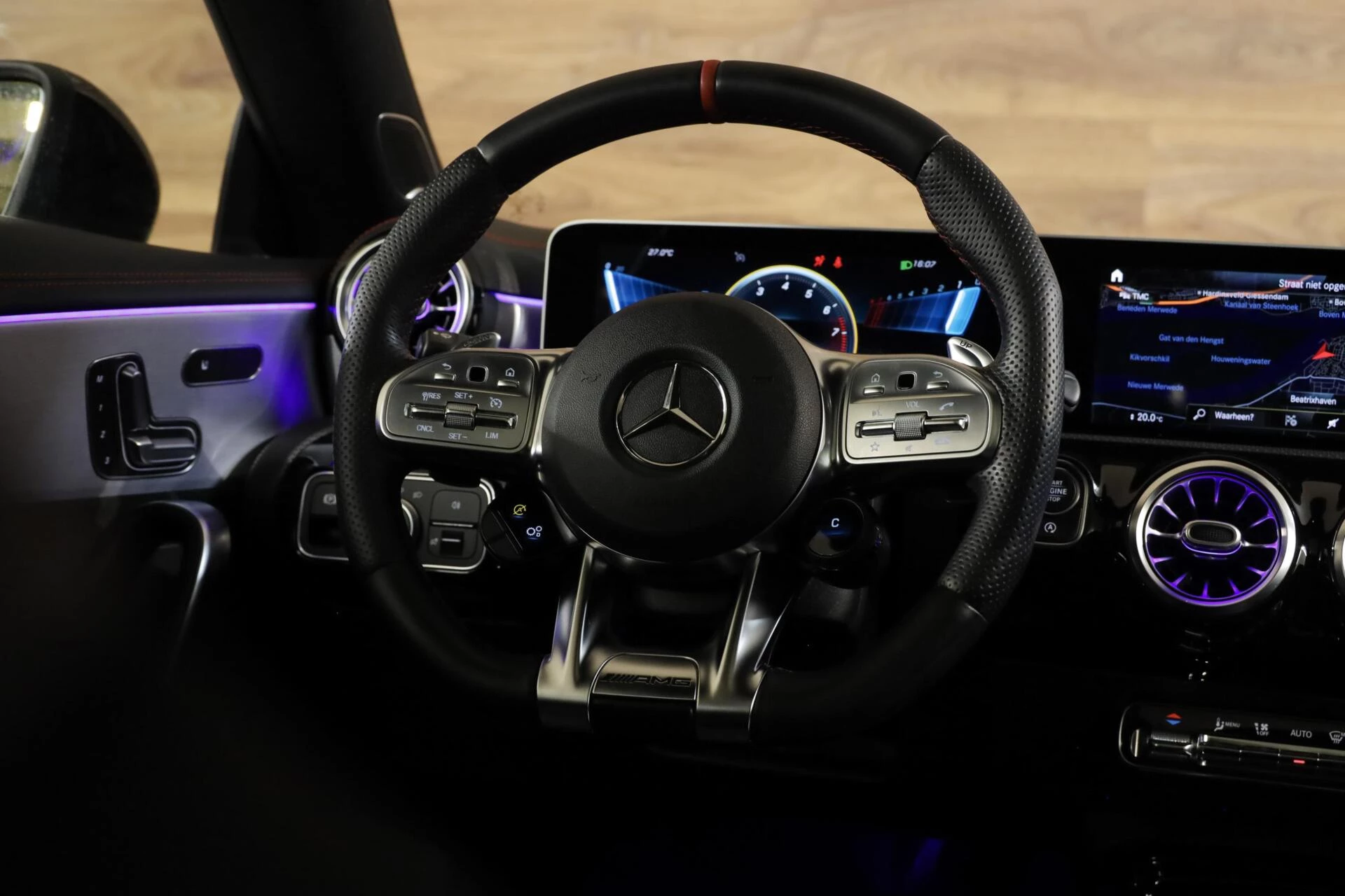 Hoofdafbeelding Mercedes-Benz CLA